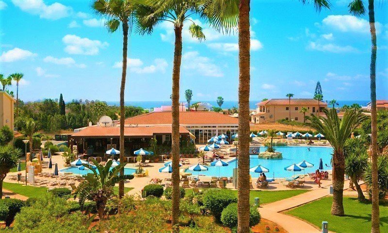 Makronisos Holiday Village